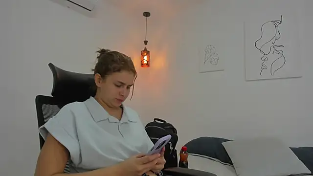 kaylajhonnes6 online show from October 2025 02:51:02 PM