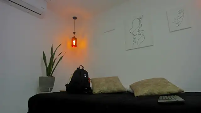 kaylajhonnes6 online show from November 2025 01:54:02 PM