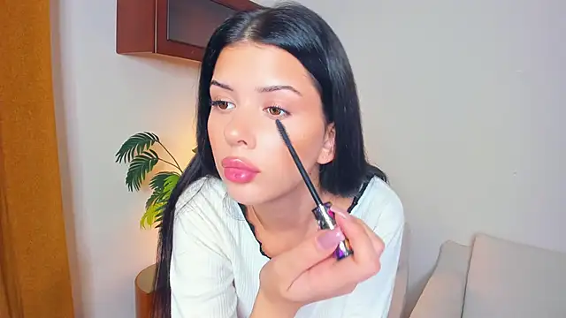 JoCauterucci online show from September 2025 07:03:02 AM