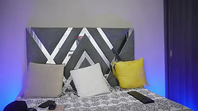 massimo vidal  online show from October 2025 01:15:02 AM