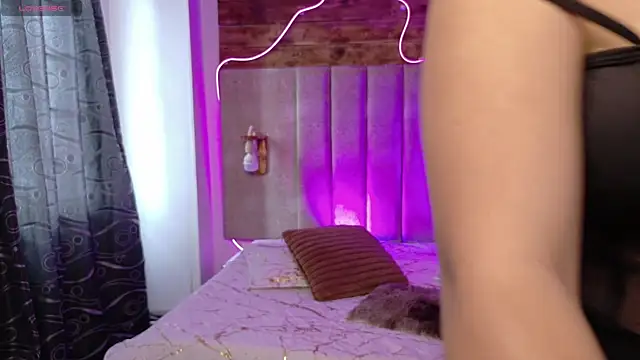 Emma visconti online show from October 2025 12:59:01 PM