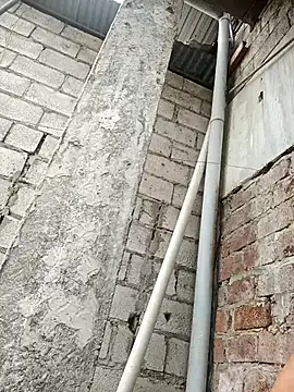 Snapshot of SaraBust chatting on October 2025 06:19:02 PM SaraBust online show from October 2025 06:19:02 PM