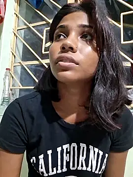  sexy-queen online show from October 2025 05:20:02 PM