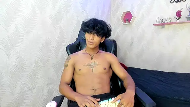 bull cam online show from November 2025 07:13:02 PM