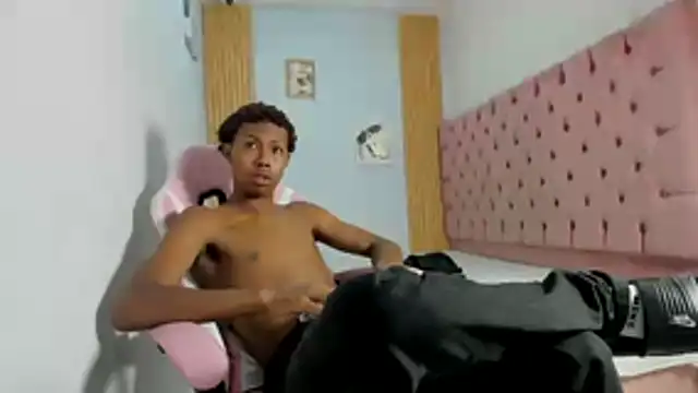 Jax Maliq online show from October 2025 02:08:01 AM