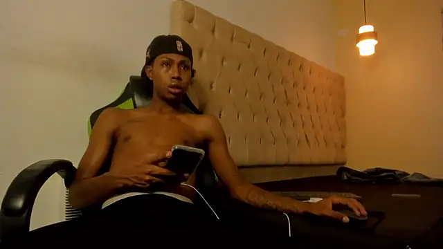 Jax Maliq online show from November 2025 02:03:02 AM