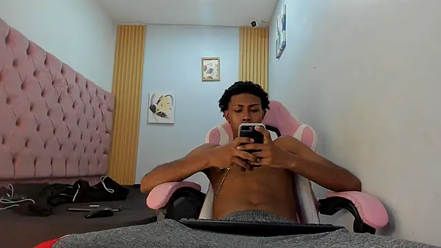 Jax Maliq online show from November 2025 03:30:01 AM