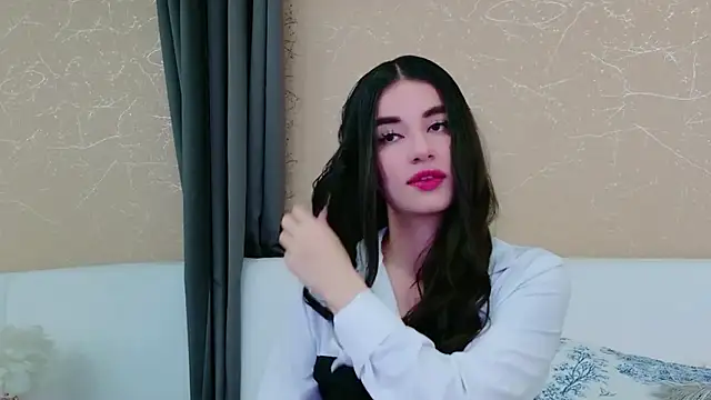 MiaDunoff online show from November 2025 09:14:02 PM