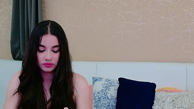 MiaDunoff online show from April 2026 10:29:01 PM