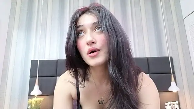 AlessandraLB online show from February 2026 08:28:01 PM