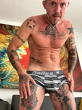 Snapshot of MagicLex1 chatting on October 2025 08:08:02 PM MagicLex1 online show from October 2025 08:08:02 PM