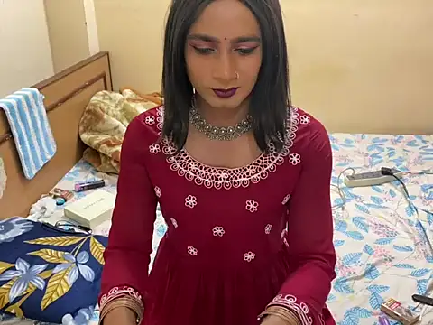 LuvLayla online show from February 2026 08:09:02 PM