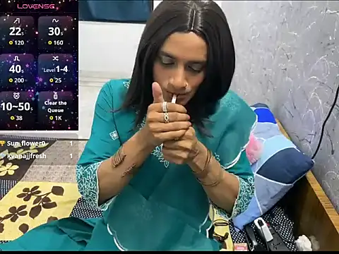 LuvLayla online show from June 2026 11:40:01 PM