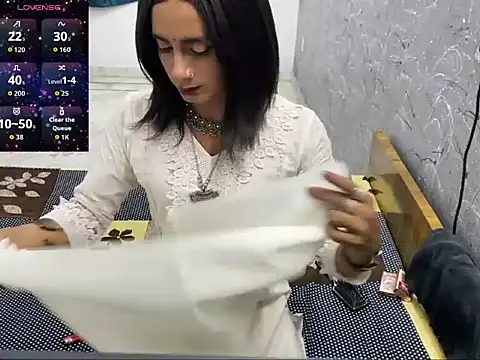 LuvLayla online show from June 2026 08:19:01 PM