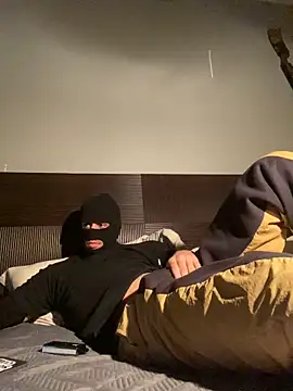 Snapshot of SinisterMads chatting on October 2025 02:23:01 AM SinisterMads online show from October 2025 02:23:01 AM