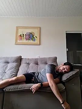 dancaEstrip online show from September 2025 03:56:02 PM