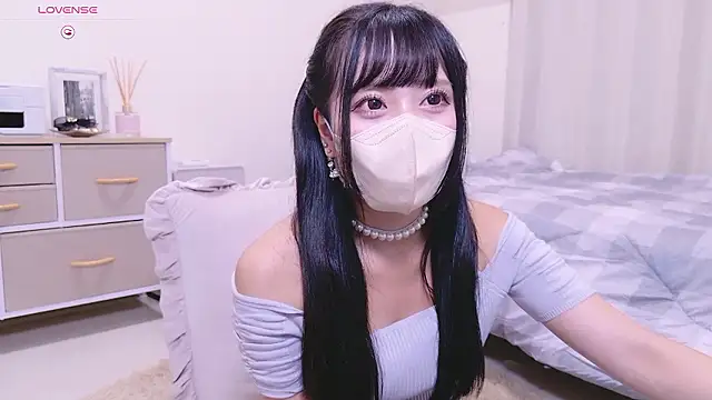 YURi luv online show from September 2025 11:43:01 AM