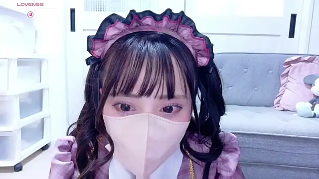 YURi luv online show from October 2025 12:53:02 PM