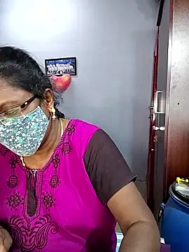 Snapshot of umashreetamil chatting on February 2026 02:42:02 AM umashreetamil online show from February 2026 02:42:02 AM