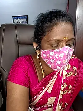 Snapshot of umashreetamil chatting on February 2026 05:33:01 PM umashreetamil online show from February 2026 05:33:01 PM