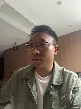 zhubo520 online show from June 2026 02:43:02 AM
