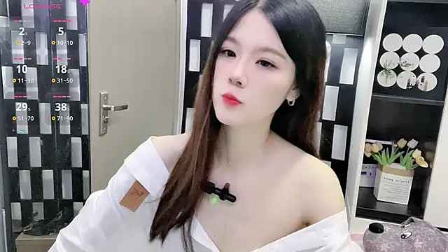 Yueyue-MM online show from October 2025 12:16:01 AM