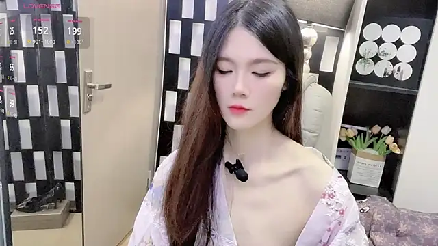 Yueyue-MM online show from November 2025 02:14:01 AM