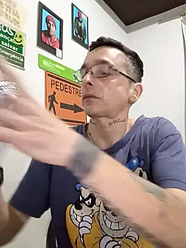 dinho carioca online show from October 2025 03:34:02 PM