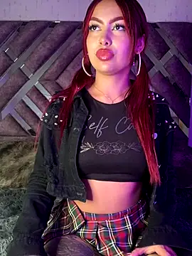 Snapshot of Laila_Pink chatting on November 2025 07:23:02 PM Laila Pink online show from November 2025 07:23:02 PM