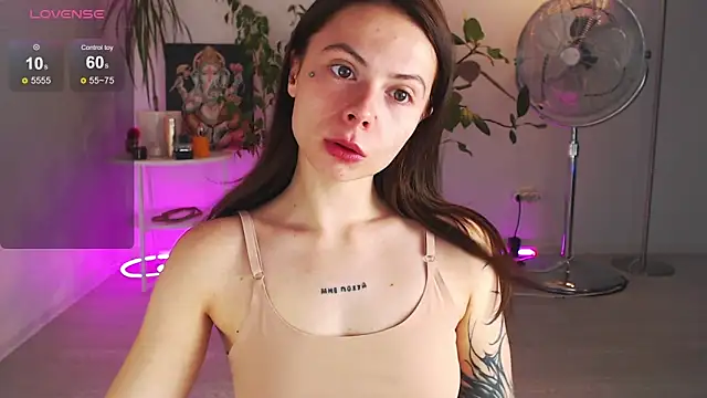 ChloeSummers online show from October 2025 06:52:02 PM