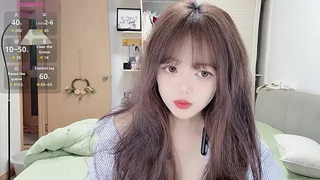 DDDDDoremi online show from October 2025 03:04:01 AM