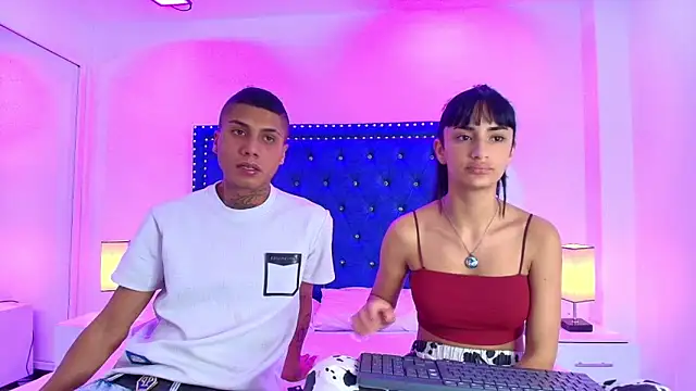 Damian and roxanne online show from November 2025 12:38:01 PM