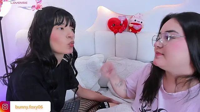 foxybunny online show from March 2026 04:27:01 AM