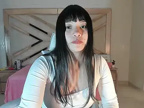 Zulema R1 online show from September 2025 02:49:01 PM