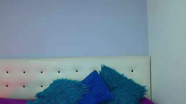 Snapshot of Kate_Gale chatting on September 2025 08:03:01 PM Kate Gale online show from September 2025 08:03:01 PM