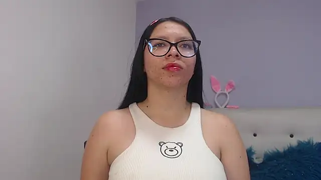 Snapshot of Kate_Gale chatting on October 2025 08:07:02 PM Kate Gale online show from October 2025 08:07:02 PM