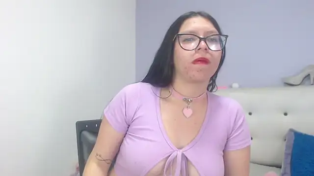 Snapshot of Kate_Gale chatting on October 2025 07:45:02 PM Kate Gale online show from October 2025 07:45:02 PM