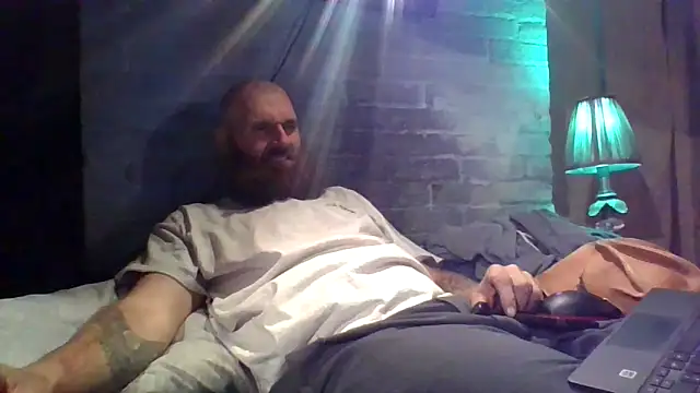 Snapshot of Cowboy815 chatting on November 2025 05:06:01 AM Cowboy815 online show from November 2025 05:06:01 AM