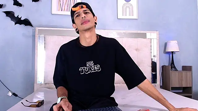 Snapshot of Franvill_Trato chatting on November 2025 05:11:01 PM Franvill Trato online show from November 2025 05:11:01 PM