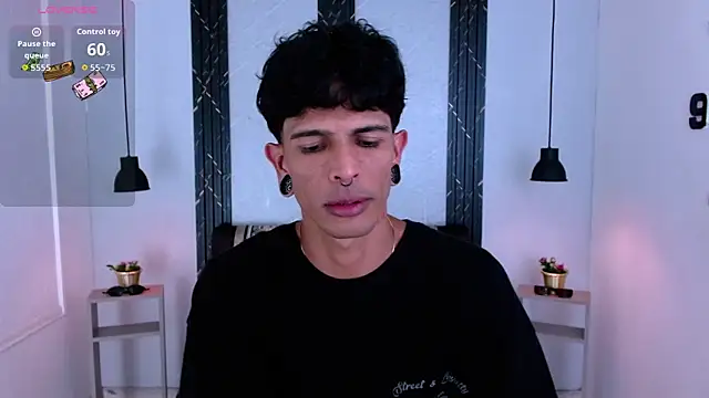 Franvill Trato online show from June 2026 07:38:02 PM