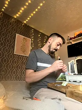 jaycoy22 online show from November 2025 12:29:02 PM