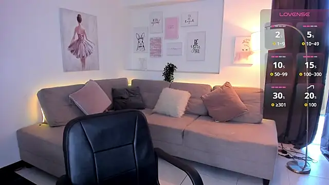 Laly dolce online show from September 2025 08:08:02 PM