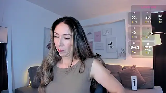 Laly dolce online show from September 2025 07:47:02 PM