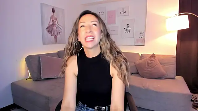 Laly dolce online show from September 2025 09:16:02 PM