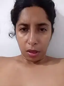 Snapshot of anitotori chatting on October 2025 02:20:01 AM anitotori online show from October 2025 02:20:01 AM