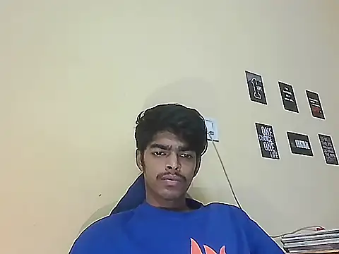 Snapshot of monster_33 chatting on June 2026 07:39:01 AM monster 33 online show from June 2026 07:39:01 AM