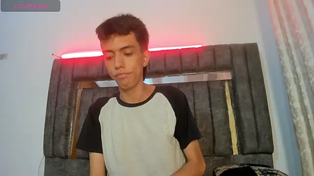 dylan 202520  online show from November 2025 11:32:02 AM