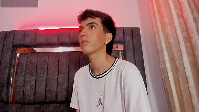 dylan 202520  online show from November 2025 03:42:02 AM