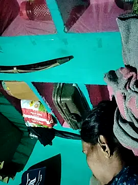 Pooja750 online show from February 2026 06:17:01 PM