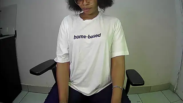 GingerGlow94 online show from September 2025 04:51:02 PM